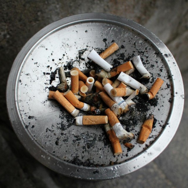 30 Smoking Cessation Statistics, Trends, and Predictions